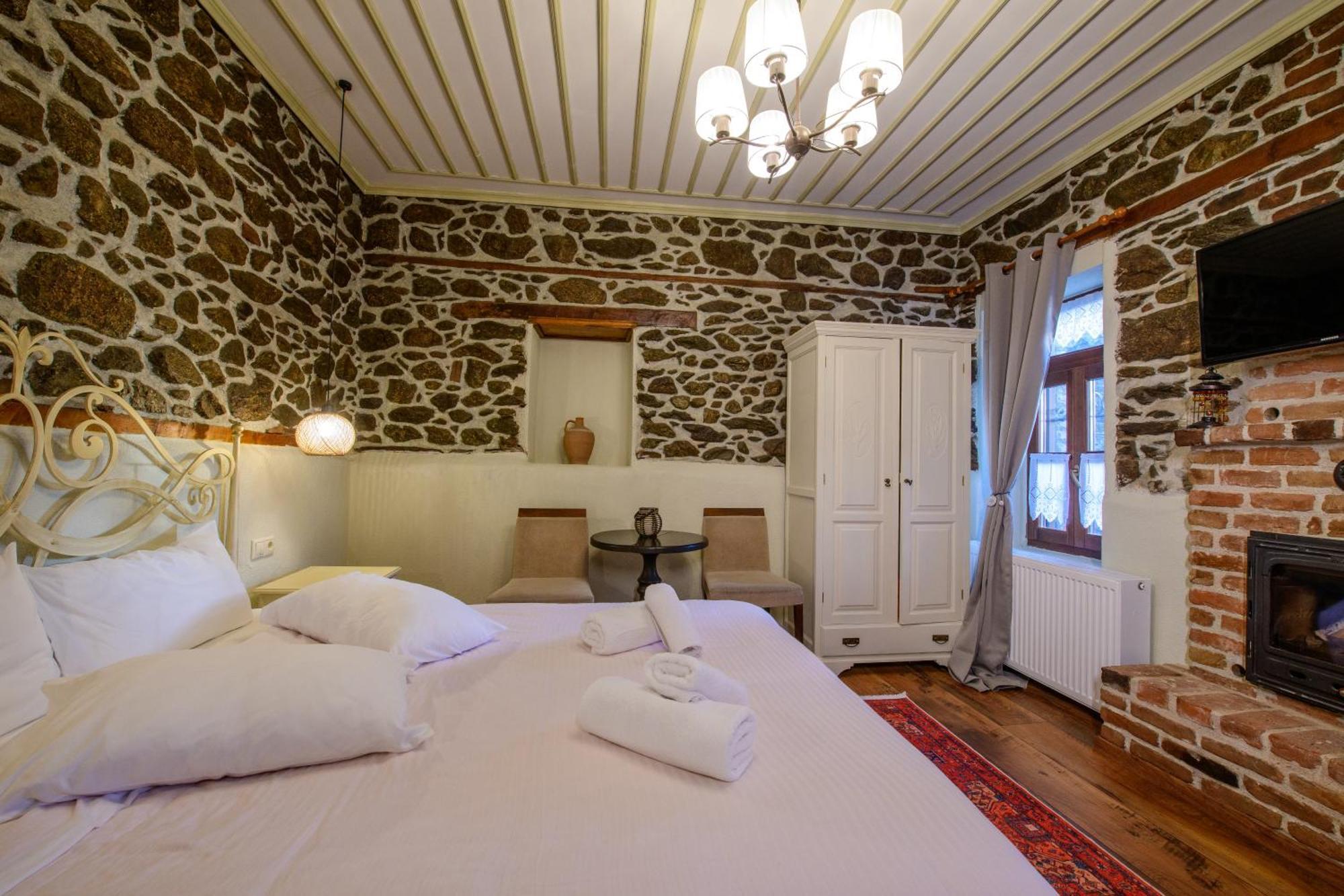 Agios Germanos Hotel Eksteriør billede